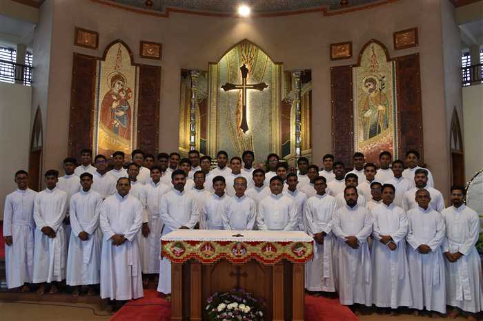 Get-Together of the Newly Professed CMIs at the Generalate