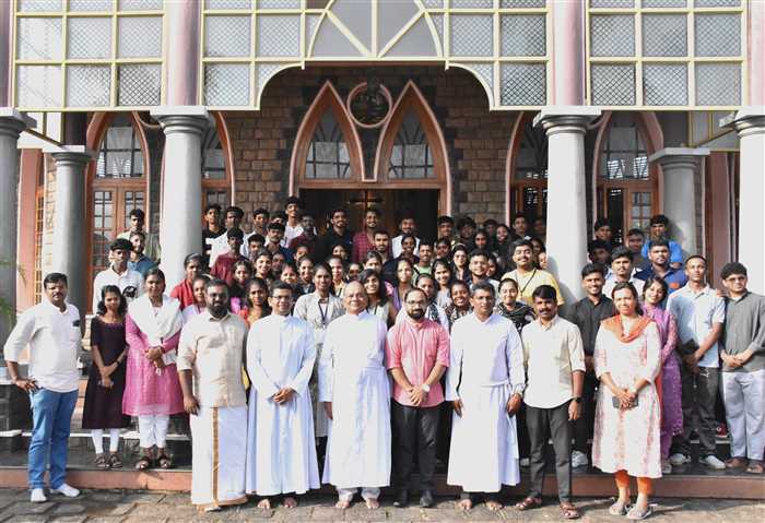 RAJAGIRI - KCYM RADICAL LEADERSHIP TRAINING PROGRAMME